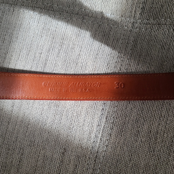 RARE! The Western Boot Red Genuine Alligator Belt with Brass Toad Buckle Sz 30 - Picture 4 of 12